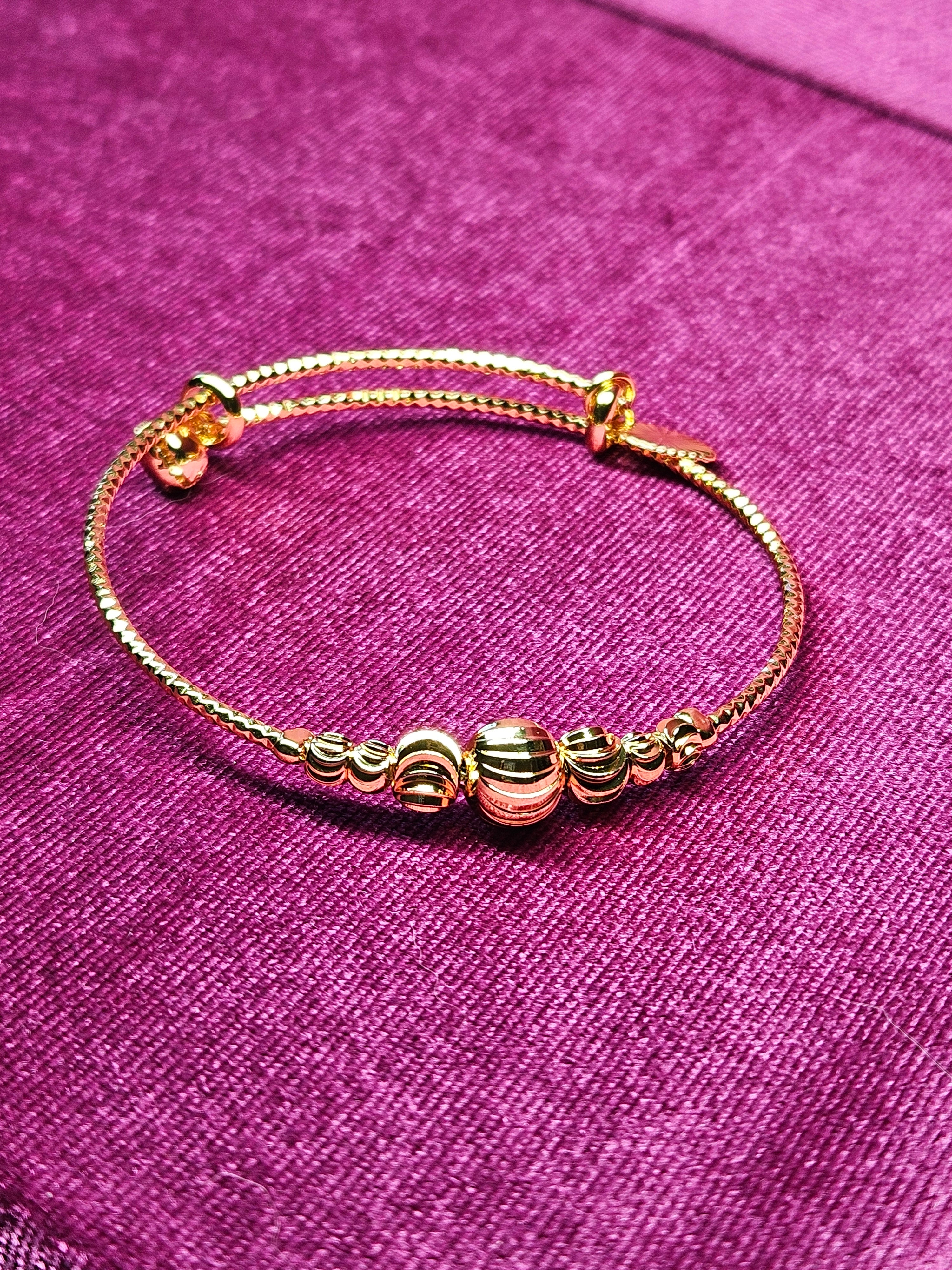 24K Gold Plated Adjustable Snake Chain Slider Bracelet | 7 Graduated Ribbed Bead Center Detail